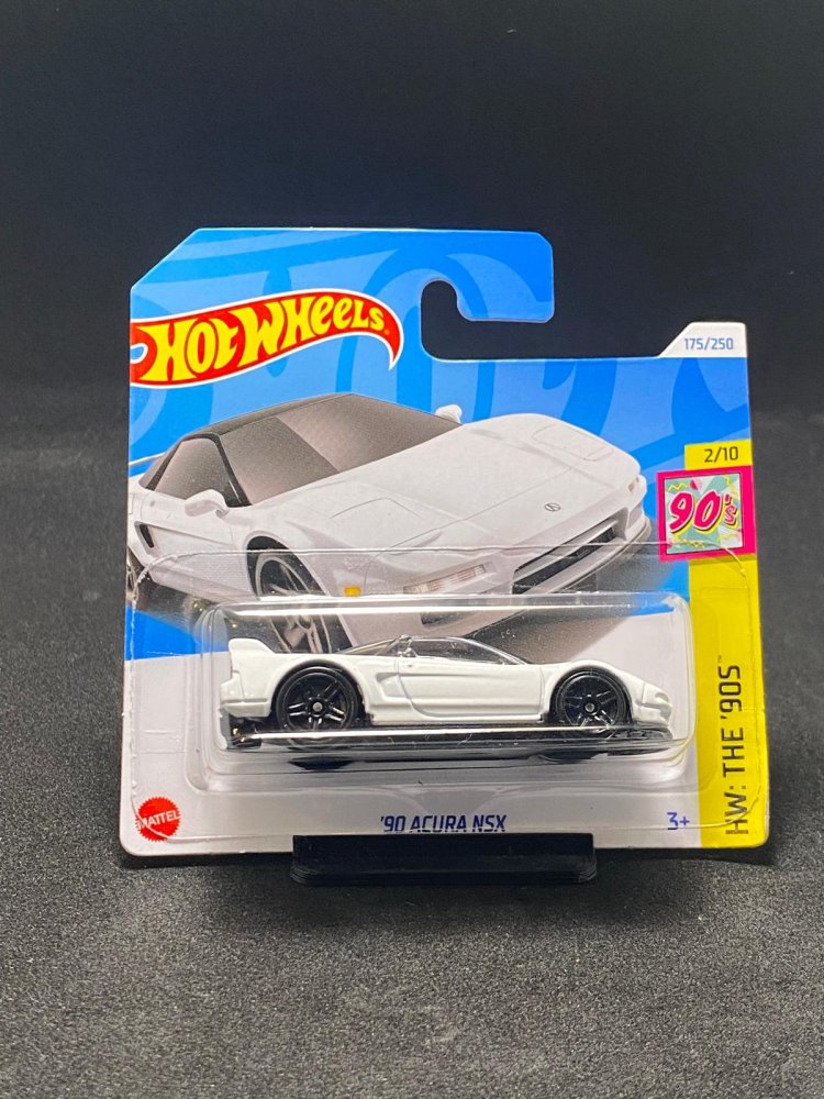 Hot Wheels 90 Acura NSX white :: carshoping