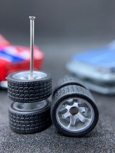 Hot Wheels / Matchbox - Custom wheels E2 Silver