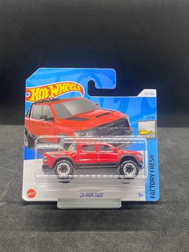 Hot Wheels - 23 Ram 1500 - card variant: FROM THE COLLECTION