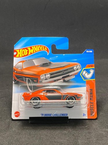 Hot Wheels - 71 Dodge Challenger - varianta karty: ZO ZBIERKY