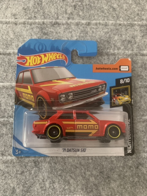 Hot Wheels '71 Datsun 510 ゴールド file.png