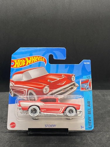 Hot Wheels -57 Chevy - varianta karty: POŠKOZENÝ OBAL