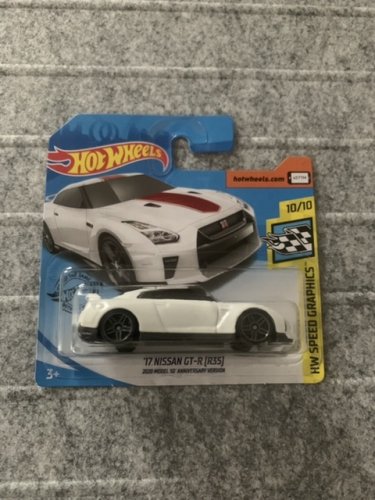 Hot Wheels - 17 Nissan GT-R r35 2020 model 50’ anniversary version