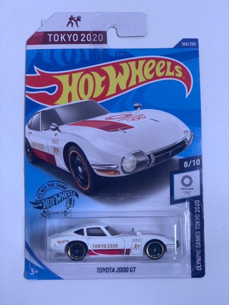 Hot Wheels Premium Toyota 2000 GT (White) Car Culture Toyota