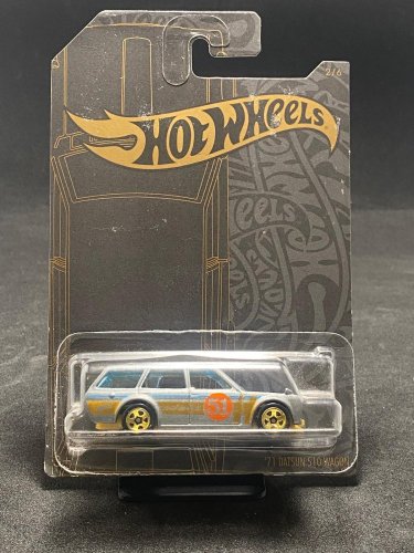 Hot Wheels - 71 Datsun 510 Wagon - card variant: NEW