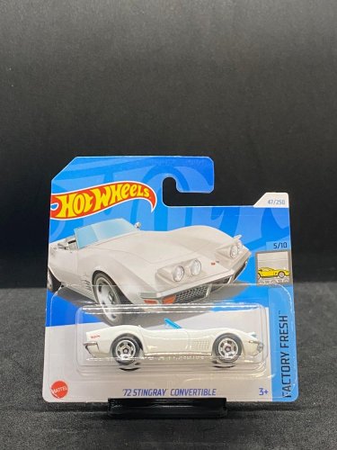 Hot Wheels - 72 Stingray Convertible white - card variant: FROM THE COLLECTION
