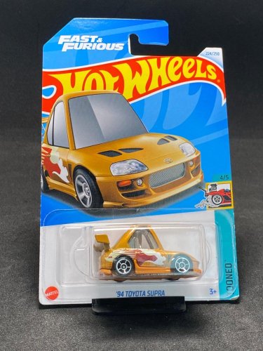 Hot Wheels - 94 Toyota Supra