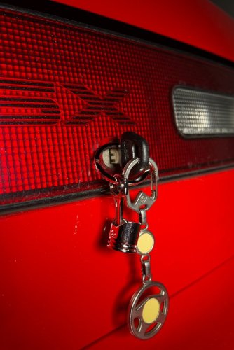PISTON - keychain
