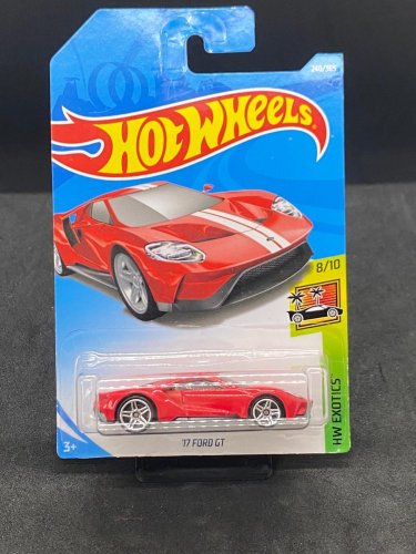 Hot Wheels - 17 Ford GT red - varianta karty: POŠKOZENÝ OBAL
