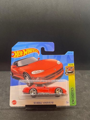 Hot Wheels - 92 Dodge Viper RT/10 red