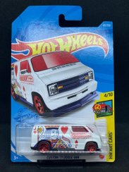 Hot Wheels - Custom 77 Dodge VAN TH Treasure Hunt